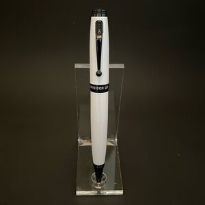 Montverde Invincia Color Fusion Skyhawk White Ballpoint Pen